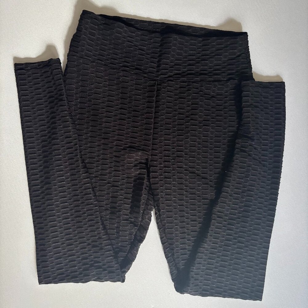 New Mix Black Textured High-Waisted Leggings – Size L/XL